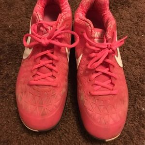 Nike zoom cage tennis court shoes